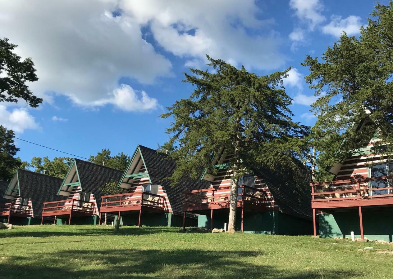 Calm Waters Resort Indian Point ภายนอก รูปภาพ